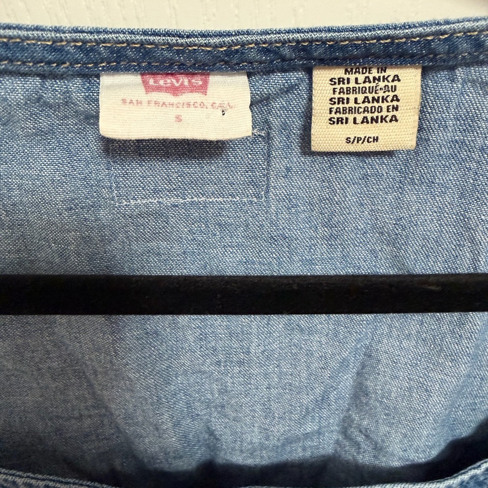 Levi's Blue Denim Blouse with Long Sleeves - Picture 2 of 3